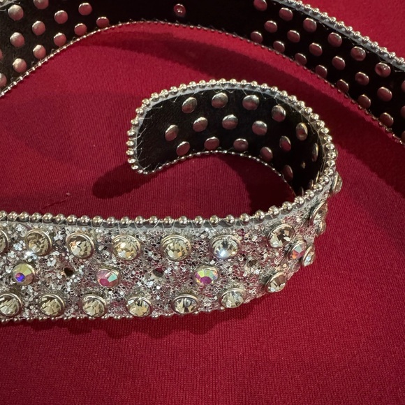 Rhinestone Skull Belt - Picture 3 of 4